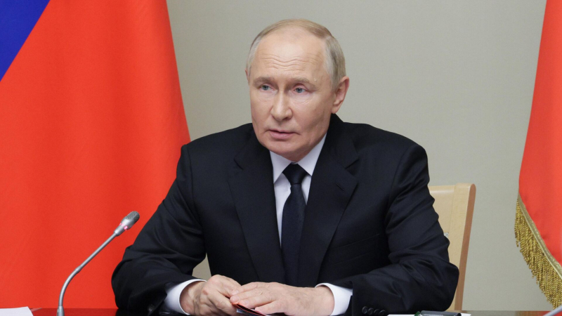 Путин рассказал детали разговора с Казахстаном по поставкам нефти через КТК