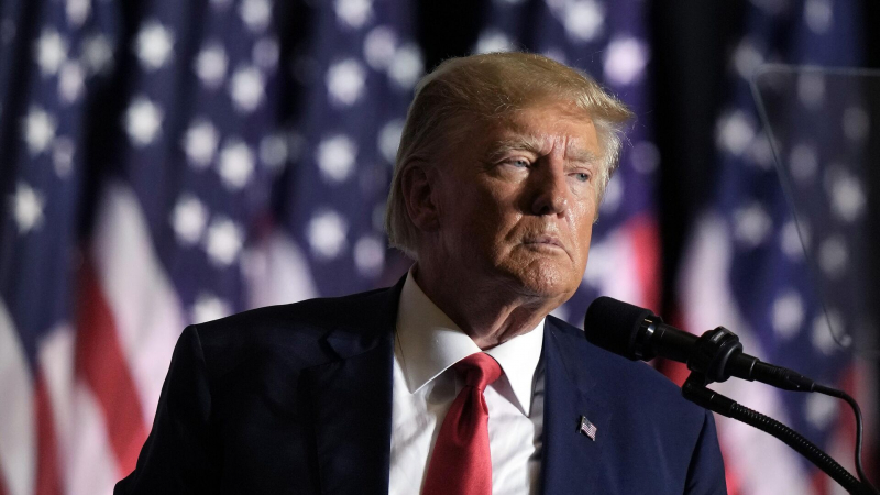 Генеральный директор Netflix встретился с Трампом для налаживания отношений