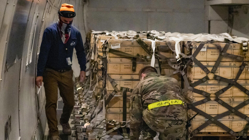 Участники молодежного форума в США выступили против поставок оружия Украине