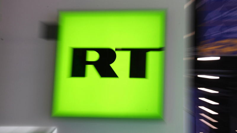 На телеканале RT работают люди, преданные своей стране, заявил Путин