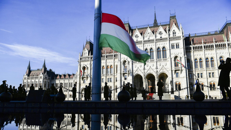 Представитель правительства Венгрии раскритиковал обвинения Брюсселя