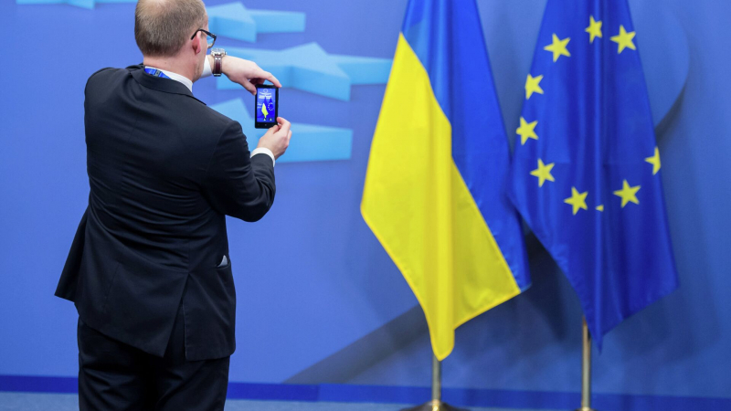 Украина рискует оказаться в бюджетном тупике, заявили в ЕК