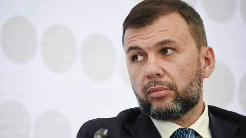 Зеленского дожимают на Западе, считает Пушилин