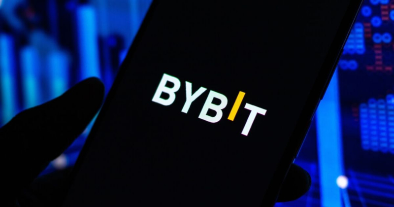 Криптобиржа Bybit всё ещё пытается вернуть украденные Lazarus Group активы
