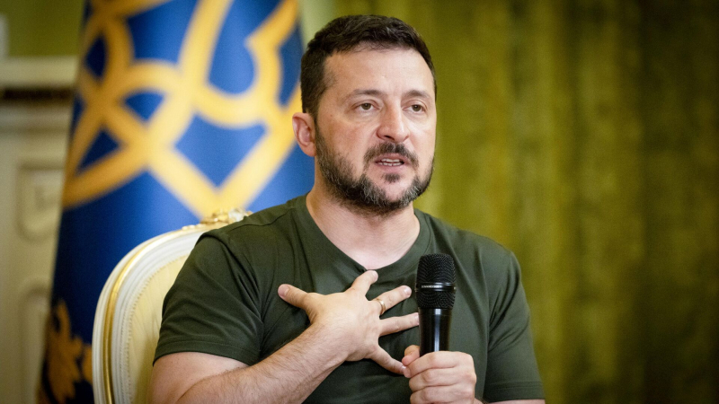 "Теплый разговор" Зеленского вызвал гнев в Сети